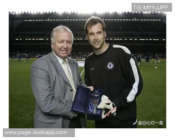 弗里克谈国王杯门将选择强调胜利对皇马的压力与球队无关