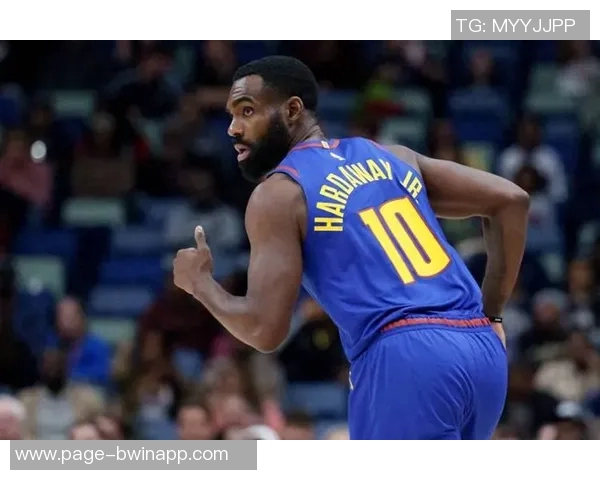 小哈达威半场三分球表现平平仅得6分1板2助外线状态待调整 小哈达威半场三分球表现平平仅得6分1板2助外线状态待调整